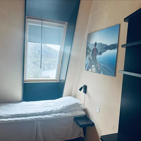 Preikestolen Hotel & Basecamp Jorpeland Exterior photo