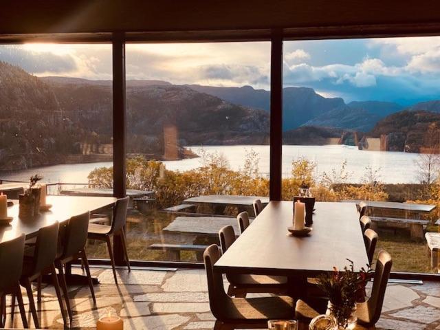 Hotell Preikestolen Basecamp