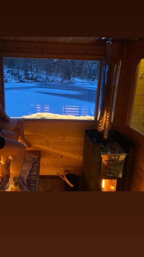 Preikestolen Basecamp Hotell *