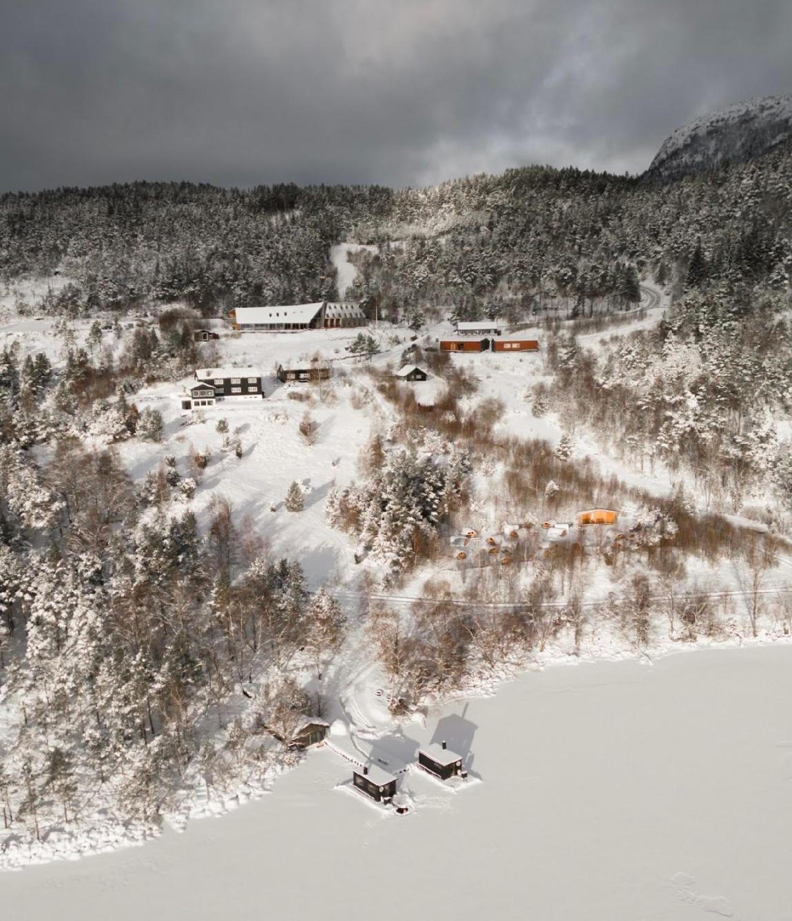 Preikestolen Basecamp Hotell Jørpeland