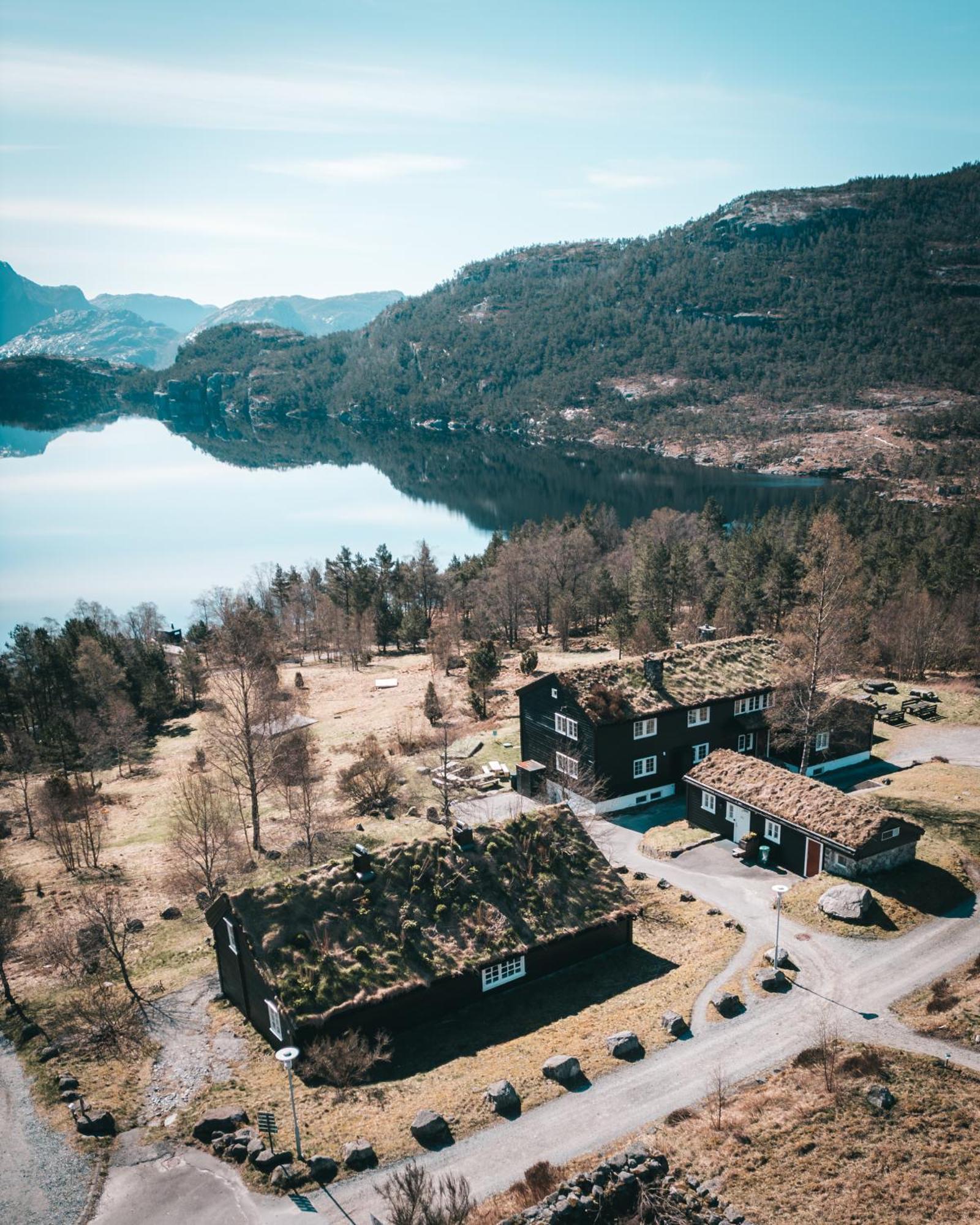 Preikestolen Basecamp Hotell Jørpeland