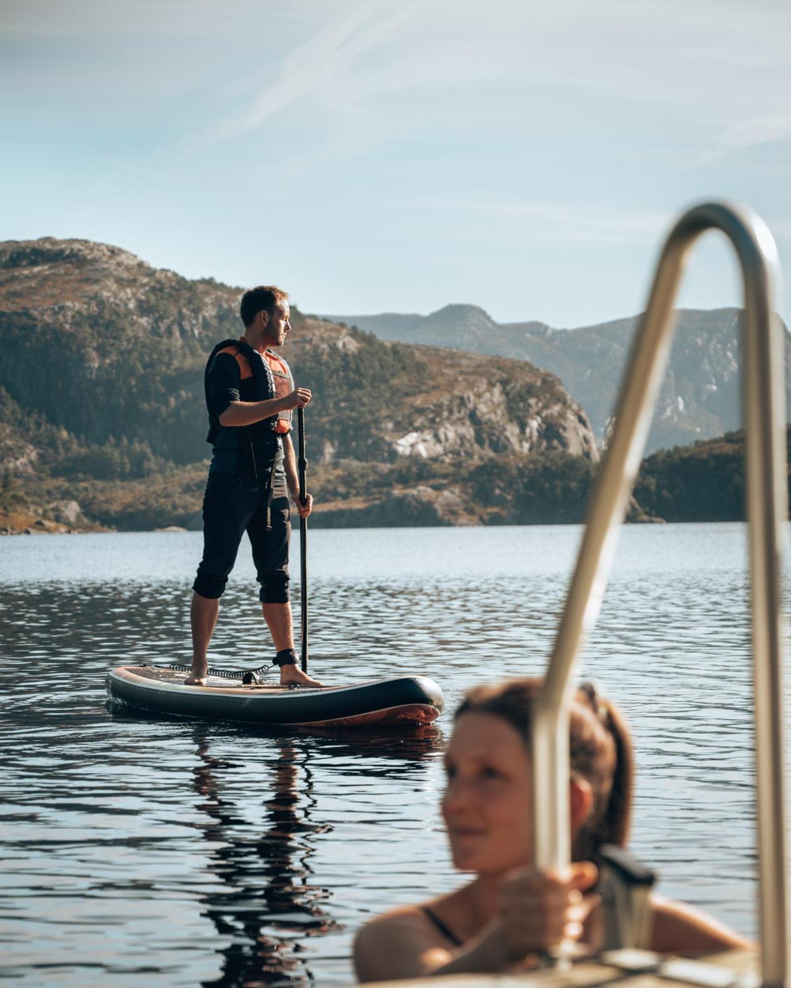 Preikestolen Basecamp Hotell *