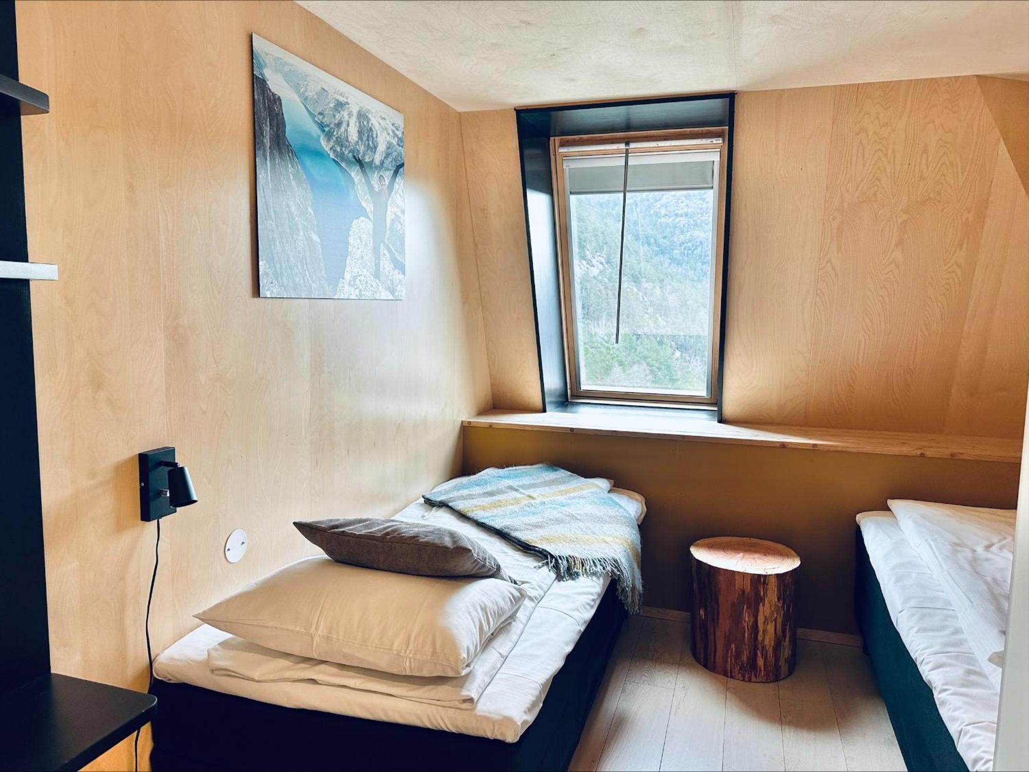 Hotel Preikestolen & Basecamp